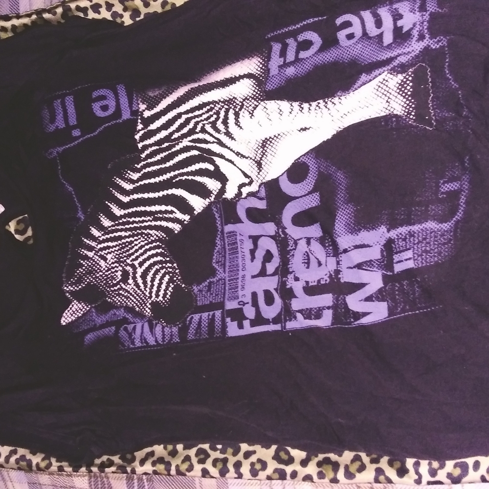 ISSI Zebra top
